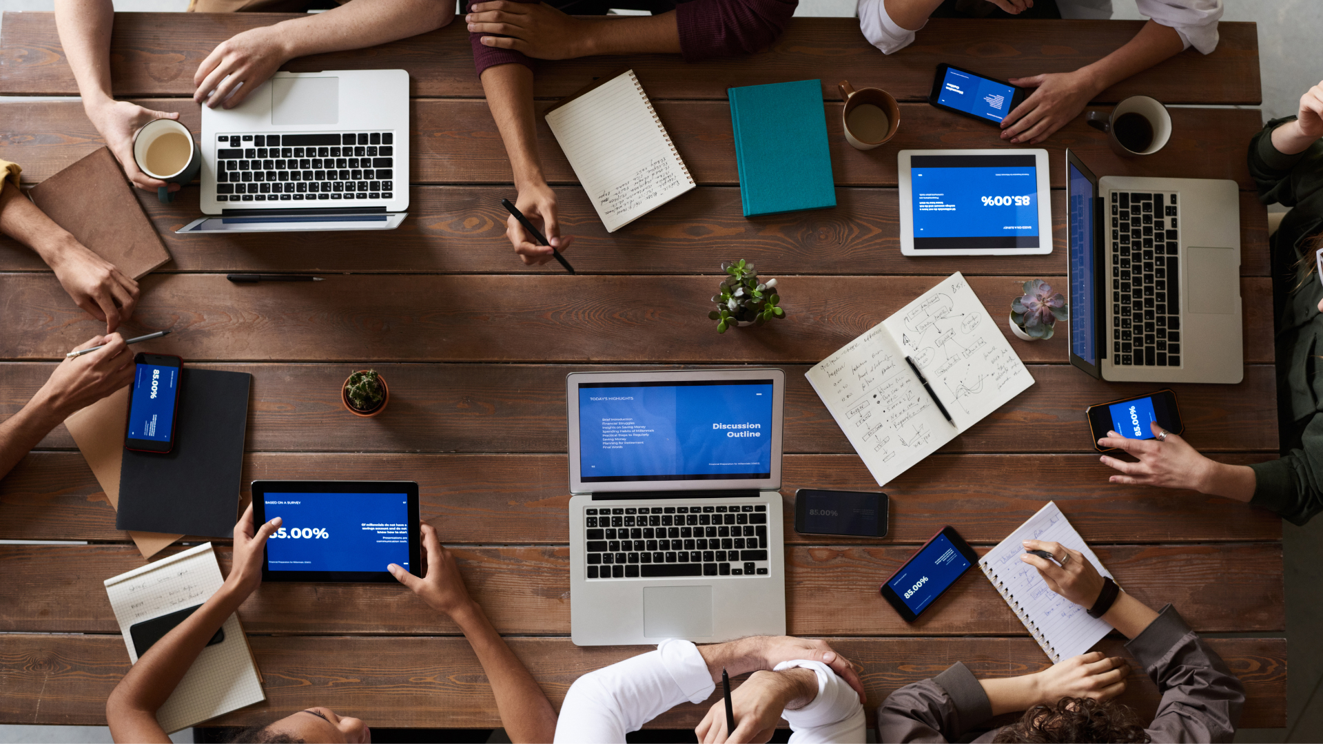 What is the Cost to Hire Internal SEO Employees Compared to Outsourcing to an SEO Agency?